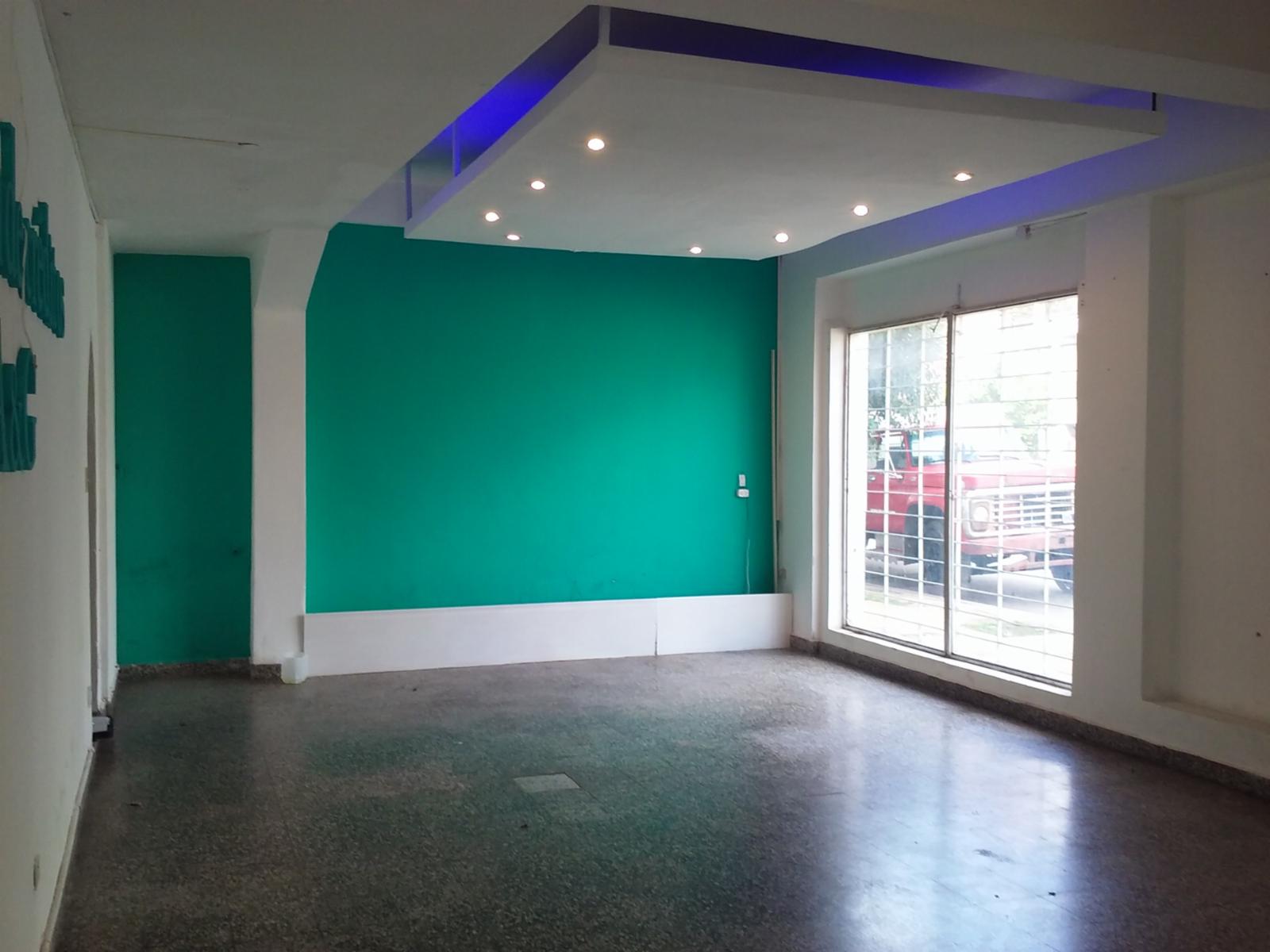 VENTA - SAN JUSTO - LOCAL COMERCIAL - CON RENTA - Cnel: BRANDSEN esquina MATHEU