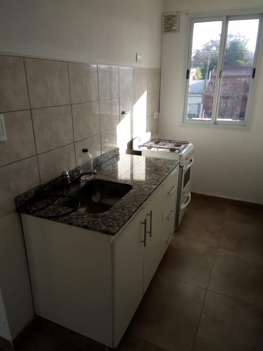 L. SUTTON 540 · Monte Hermoso — foto 4