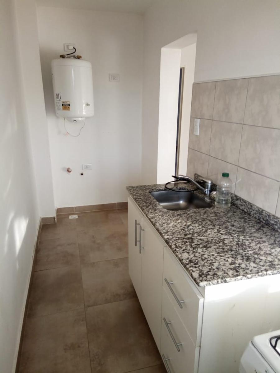 L. SUTTON 540 · Monte Hermoso — foto 5