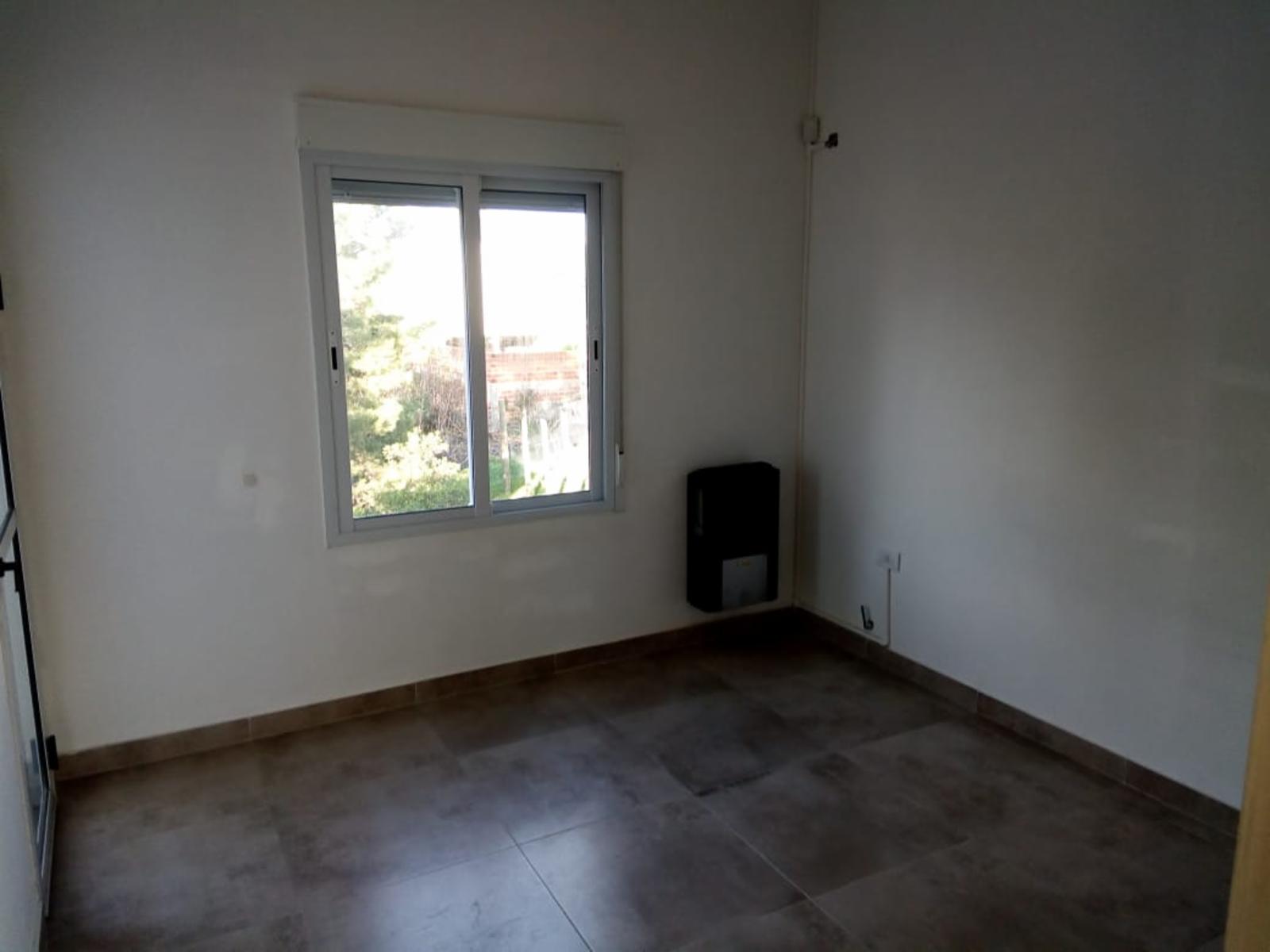 L. SUTTON 540 · Monte Hermoso — foto 6