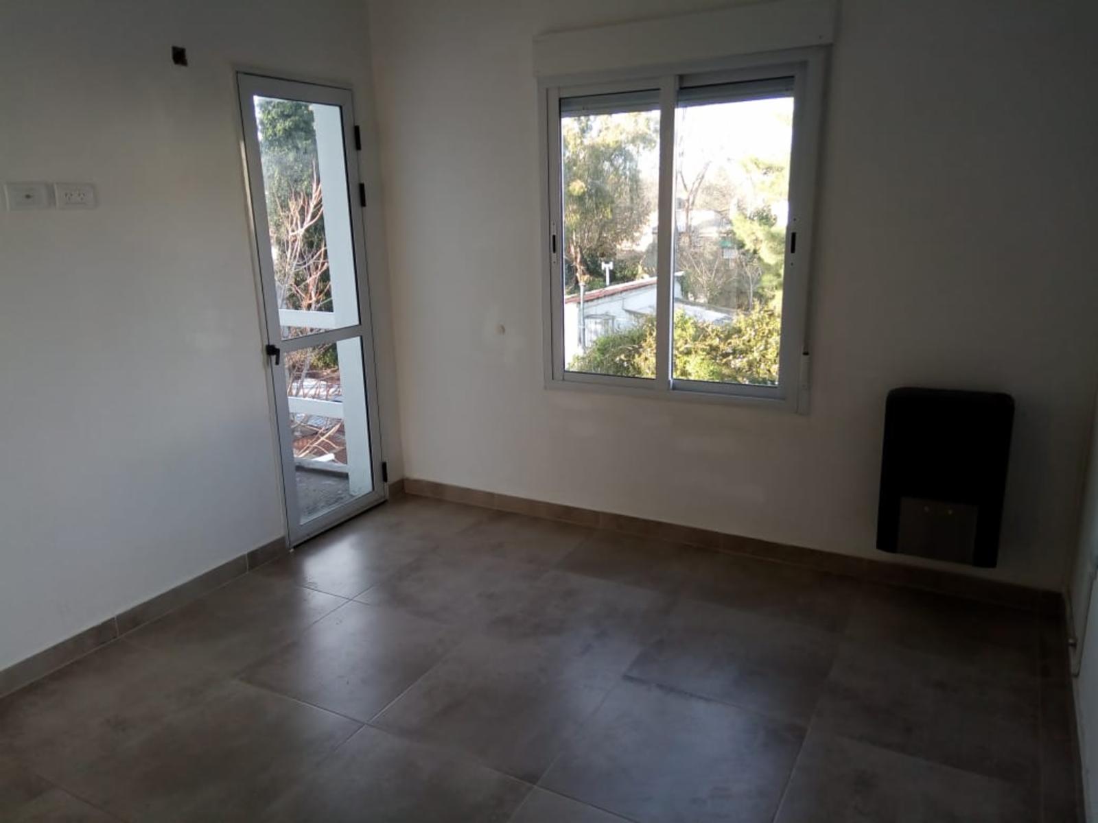 L. SUTTON 540 · Monte Hermoso — foto 7
