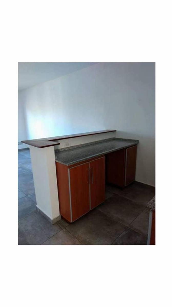 CALLE 106 · Berazategui — foto 4