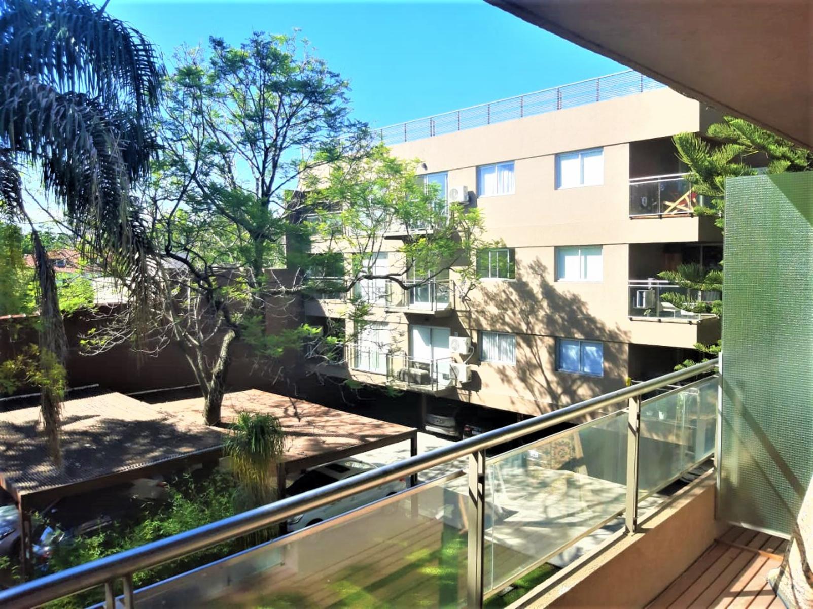Departamento de 1 amb divisible (ambiente y medio) más de 40m2 espectacular con Cochera y Baulera. en Complejo &quotWard Plaza&quot el lugar más exclusivo del Oeste “Zona colegio Ward”