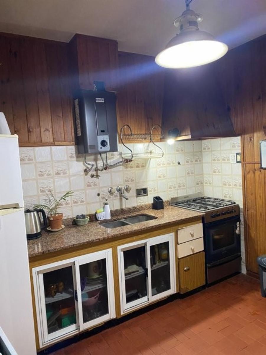 Ramirez 1534 · Almirante Brown — foto 3