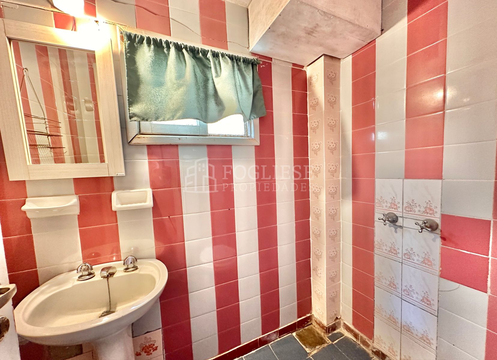 Avenida 2 entre Paseos 133 y 134 · Villa Gesell — foto 4