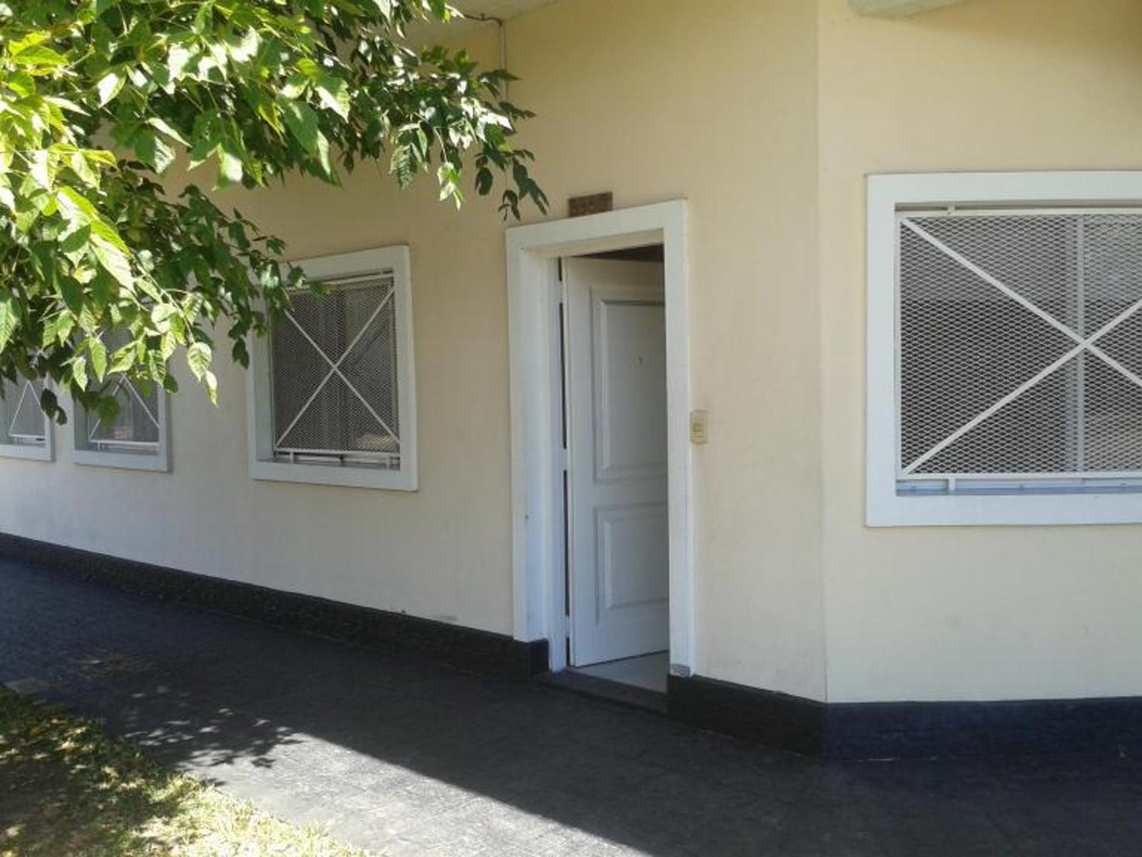 DEPARTAMENTO 2 AMB AMPLIO P Baja Caseros APTO CREDITO