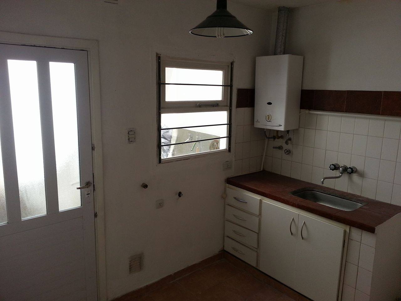 27 Nº 610 · Balcarce — foto 12