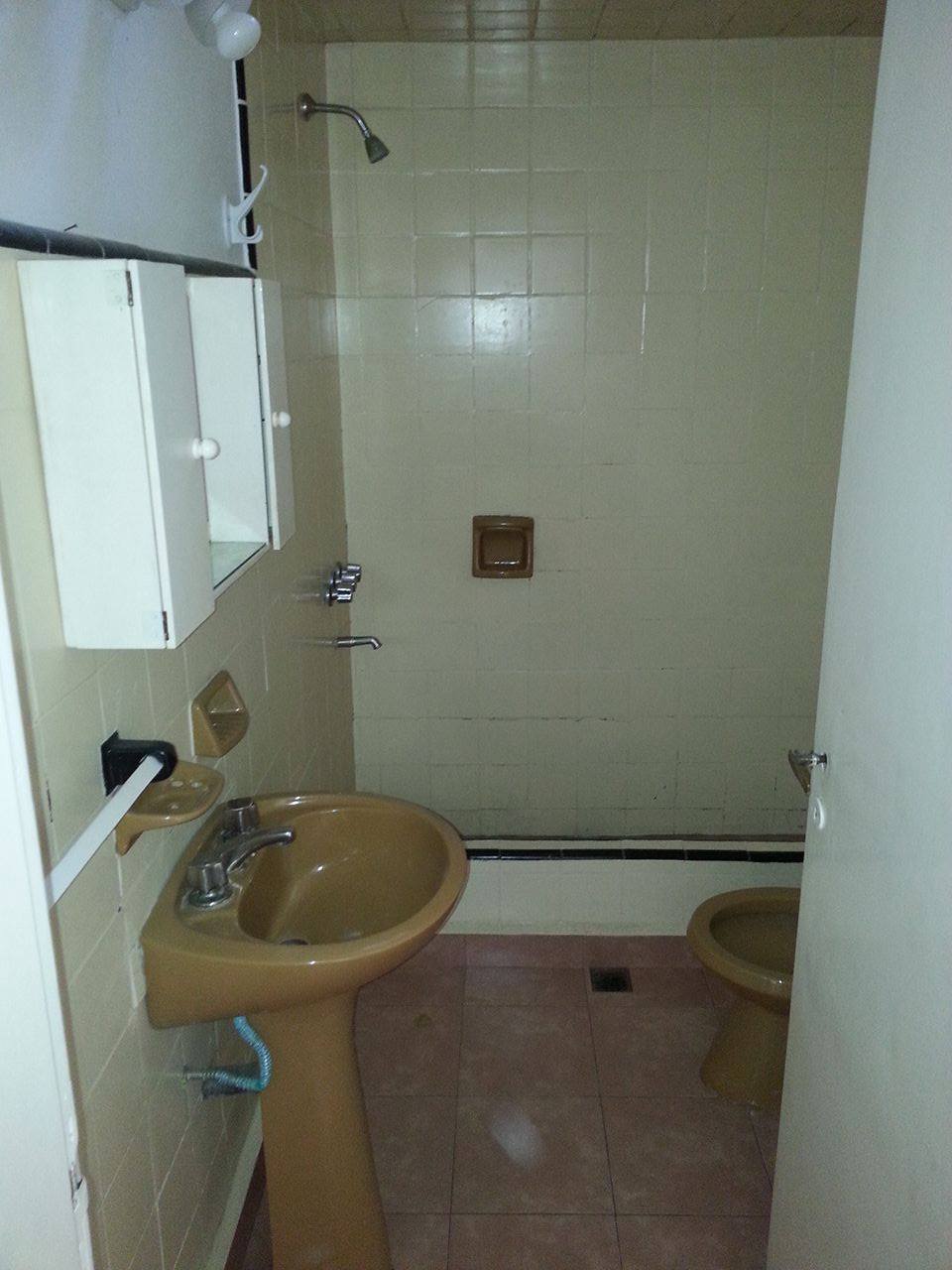 27 Nº 610 · Balcarce — foto 8