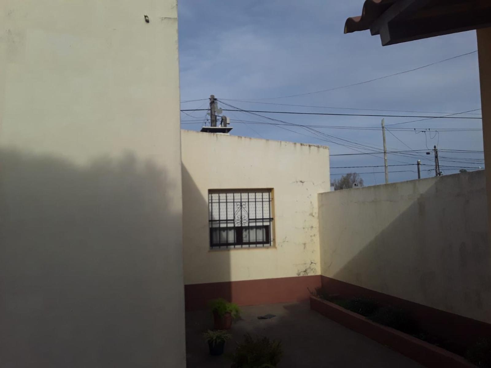 Calle 72 · Necochea — foto 3
