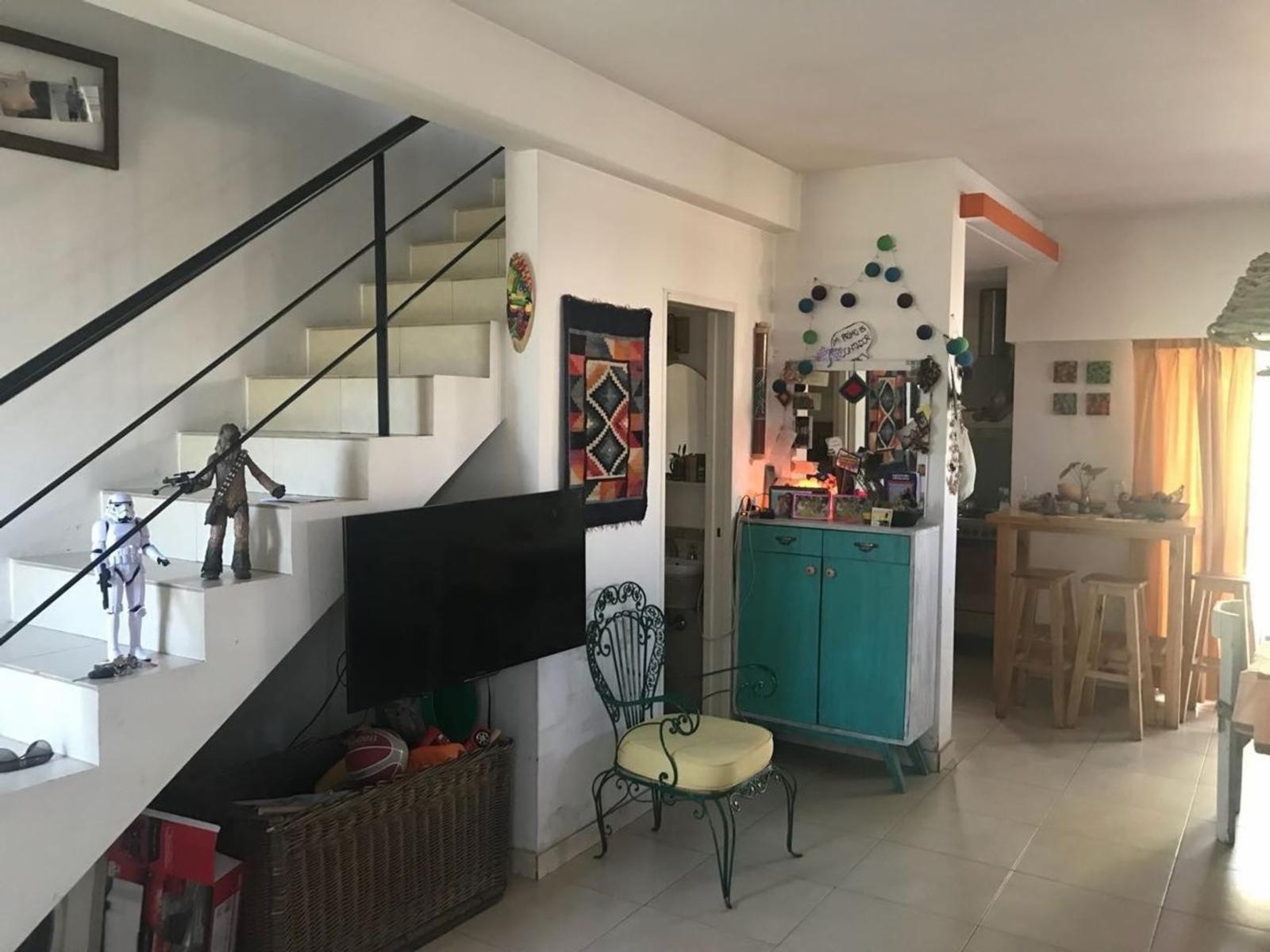 Anatole France · Morón — foto 5