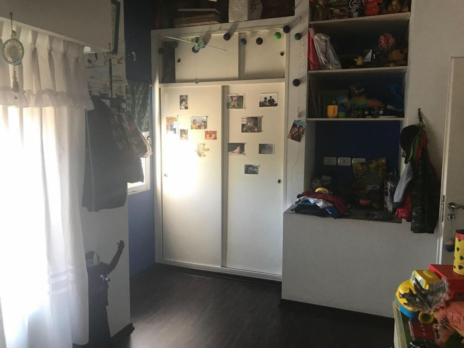 Anatole France · Morón — foto 10