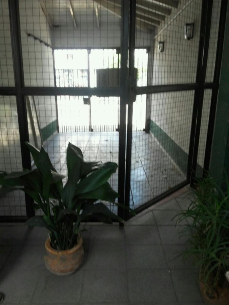PROFESOR MARIÑO 200 · Lomas De Zamora — foto 4