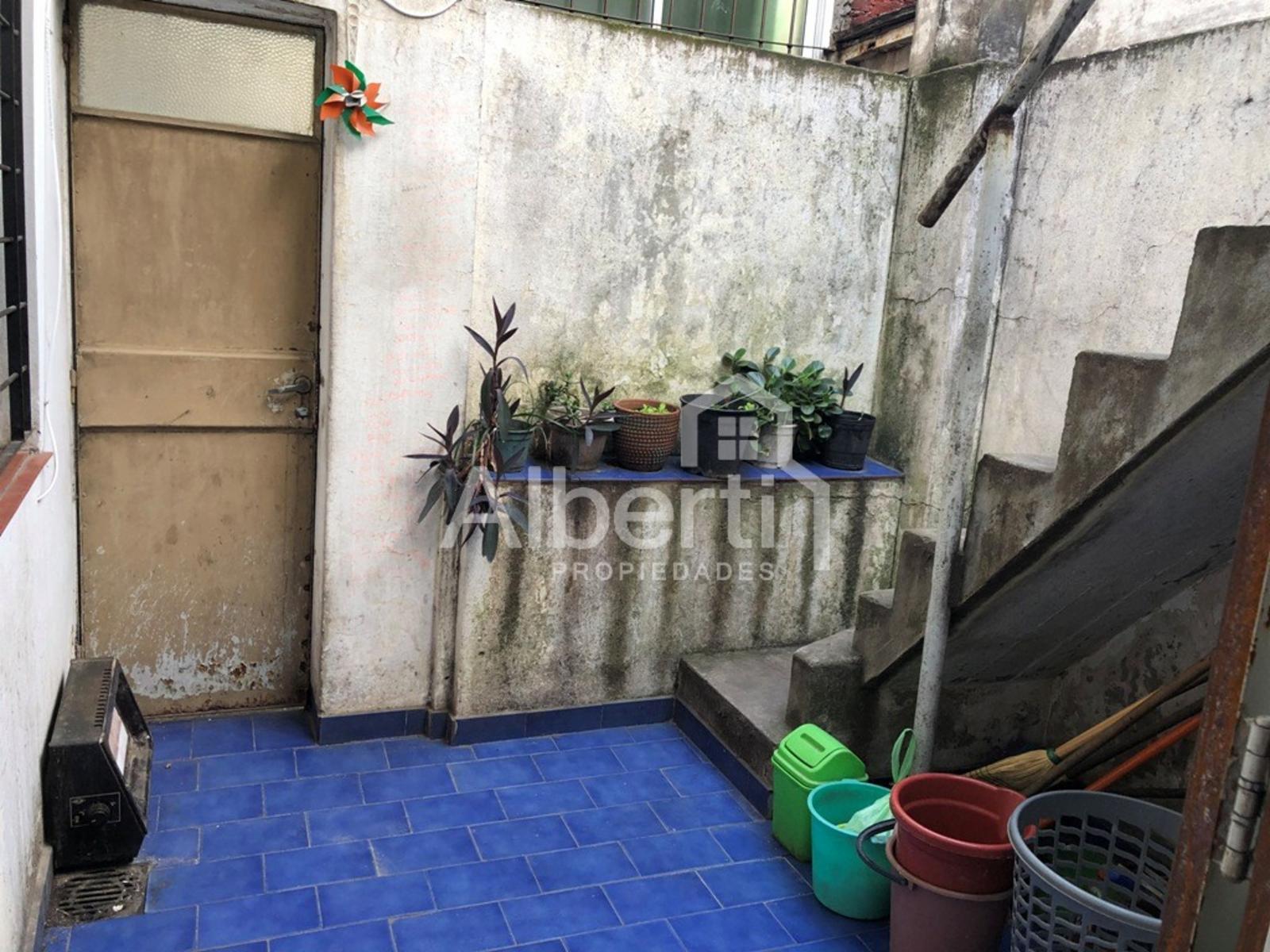 Padre Vanini 1800 · Morón — foto 6