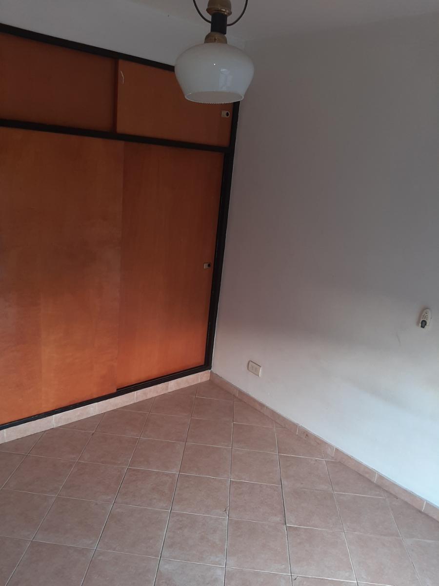 Lainez 2120 · Morón — foto 14