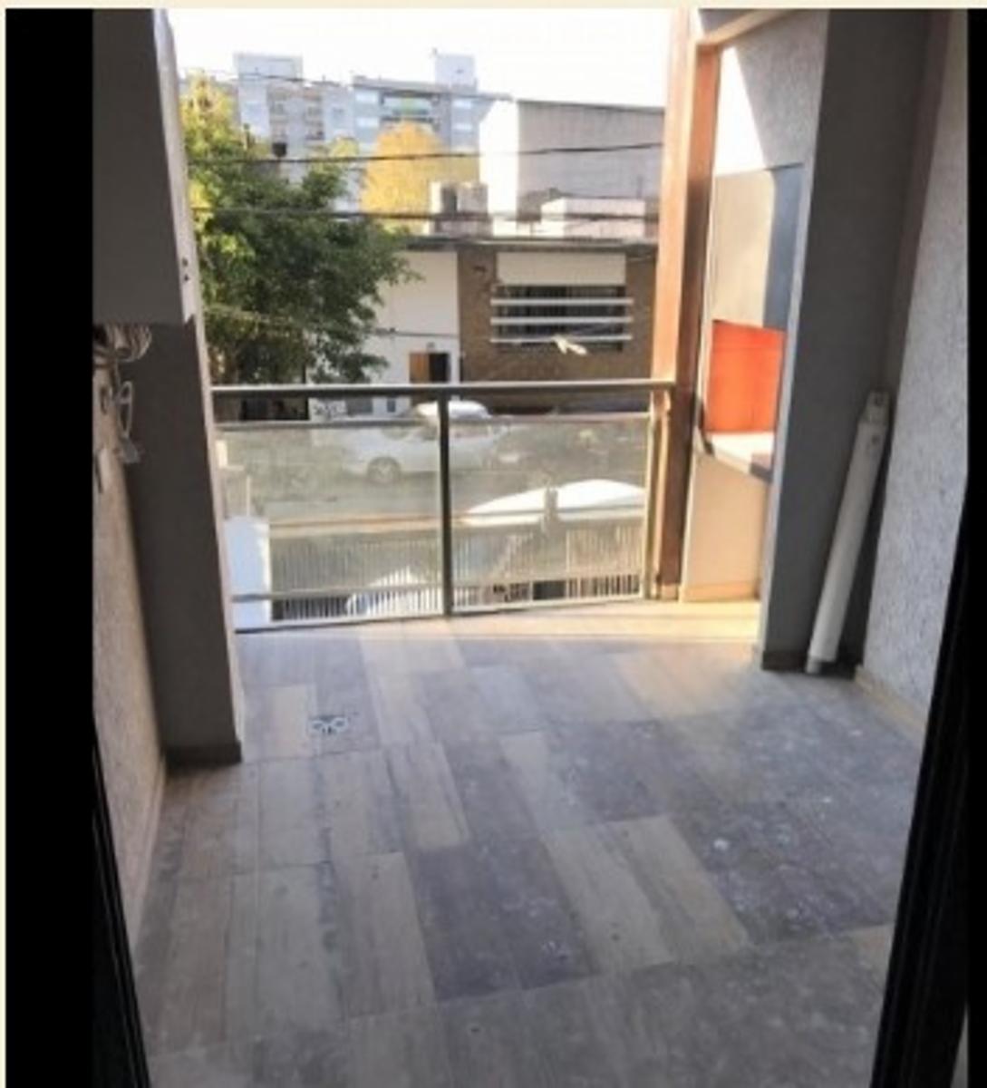 GARCIA SILVA 1448 · Morón — foto 3