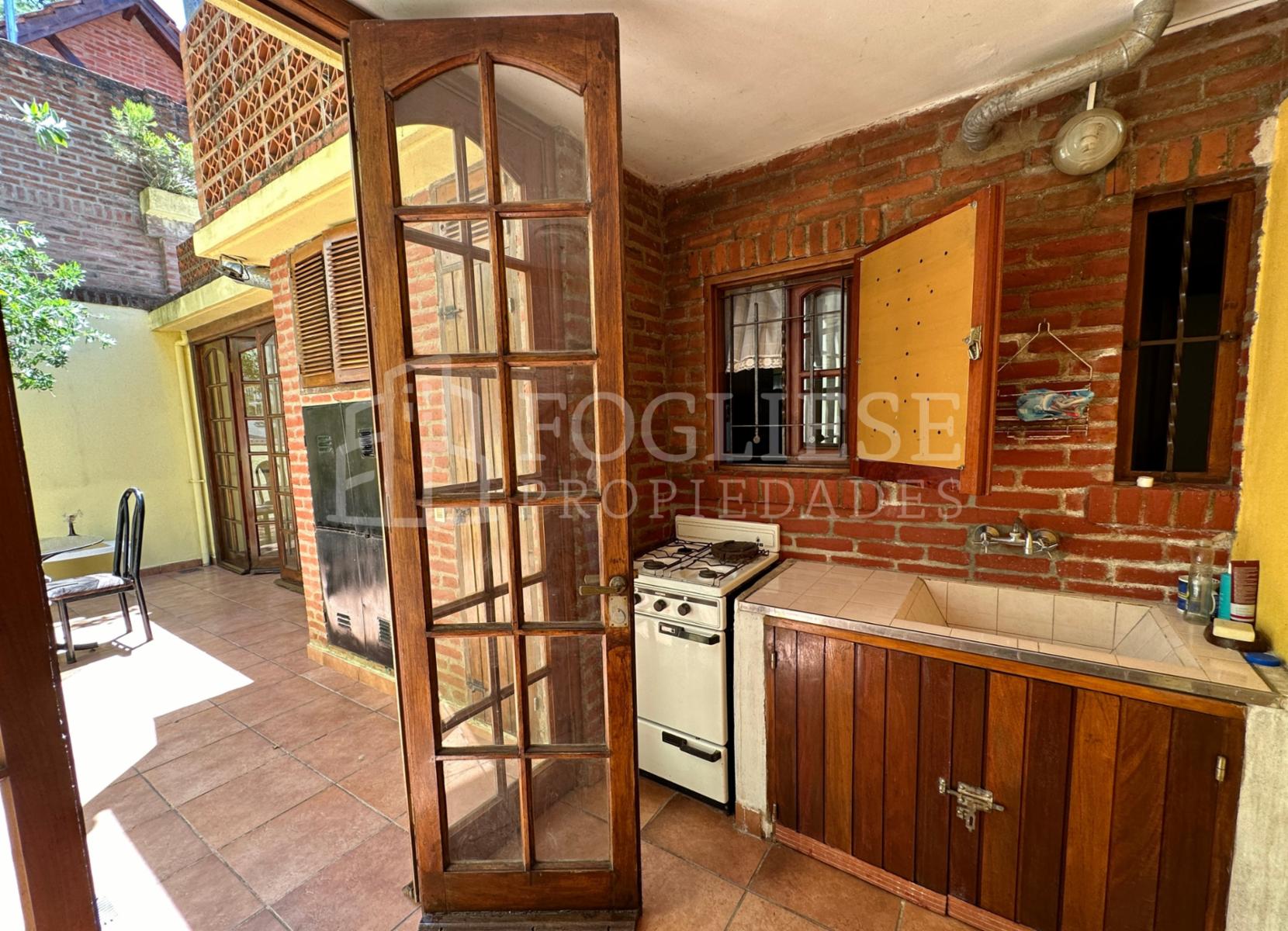 Avenida 4 entre Paseos 121 y 122 · Villa Gesell — foto 14