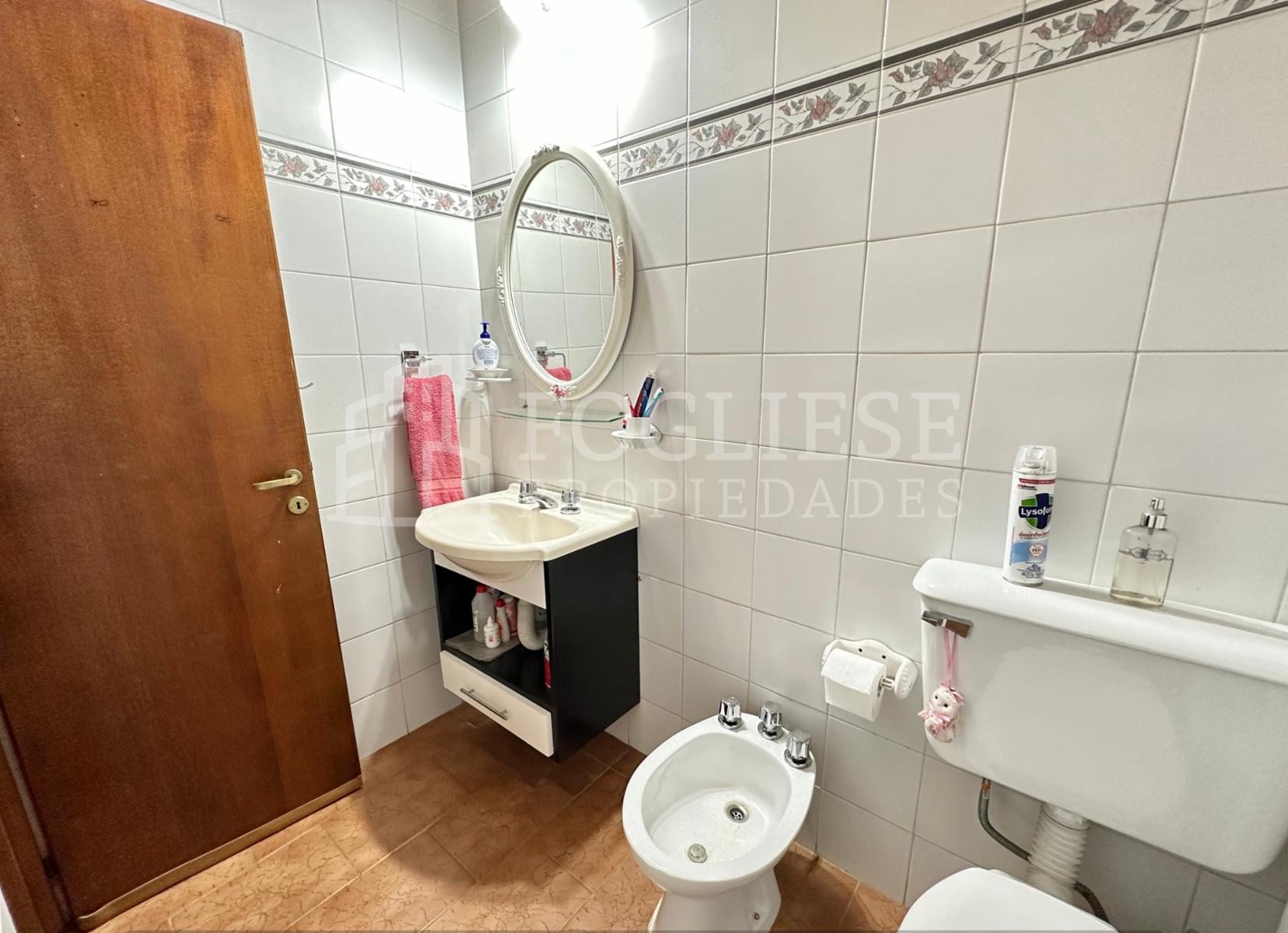 Avenida 4 entre Paseos 121 y 122 · Villa Gesell — foto 5