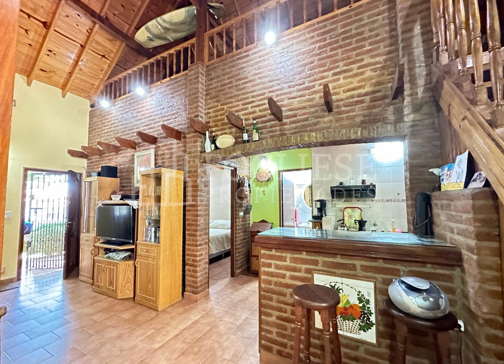 Avenida 4 entre Paseos 121 y 122 · Villa Gesell — foto 7