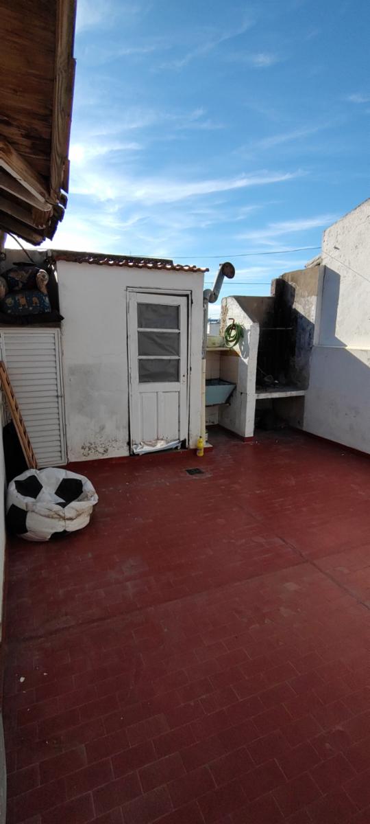 VENDO CASA Y DEPTOS (CALLE 65 ESQ 12) NECOCHEA · Necochea — foto 5