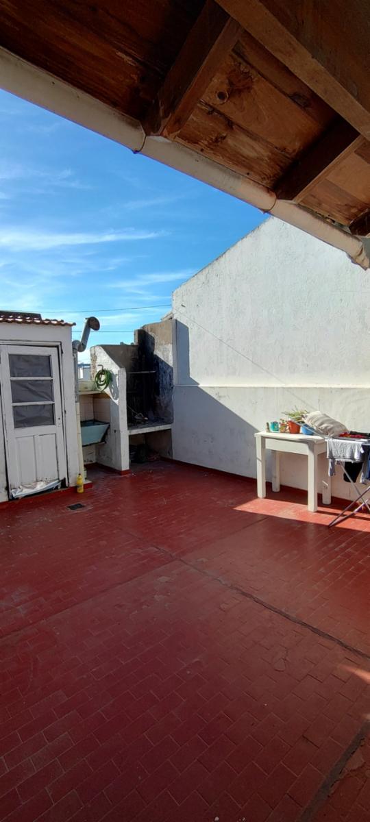 VENDO CASA Y DEPTOS (CALLE 65 ESQ 12) NECOCHEA · Necochea — foto 7