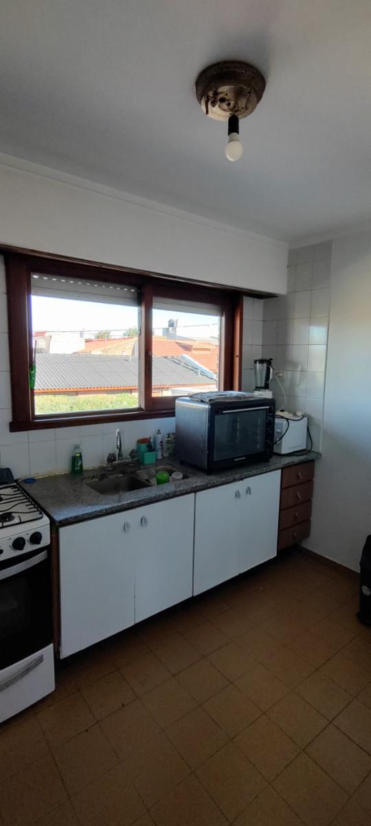 VENDO CASA Y DEPTOS (CALLE 65 ESQ 12) NECOCHEA · Necochea — foto 10