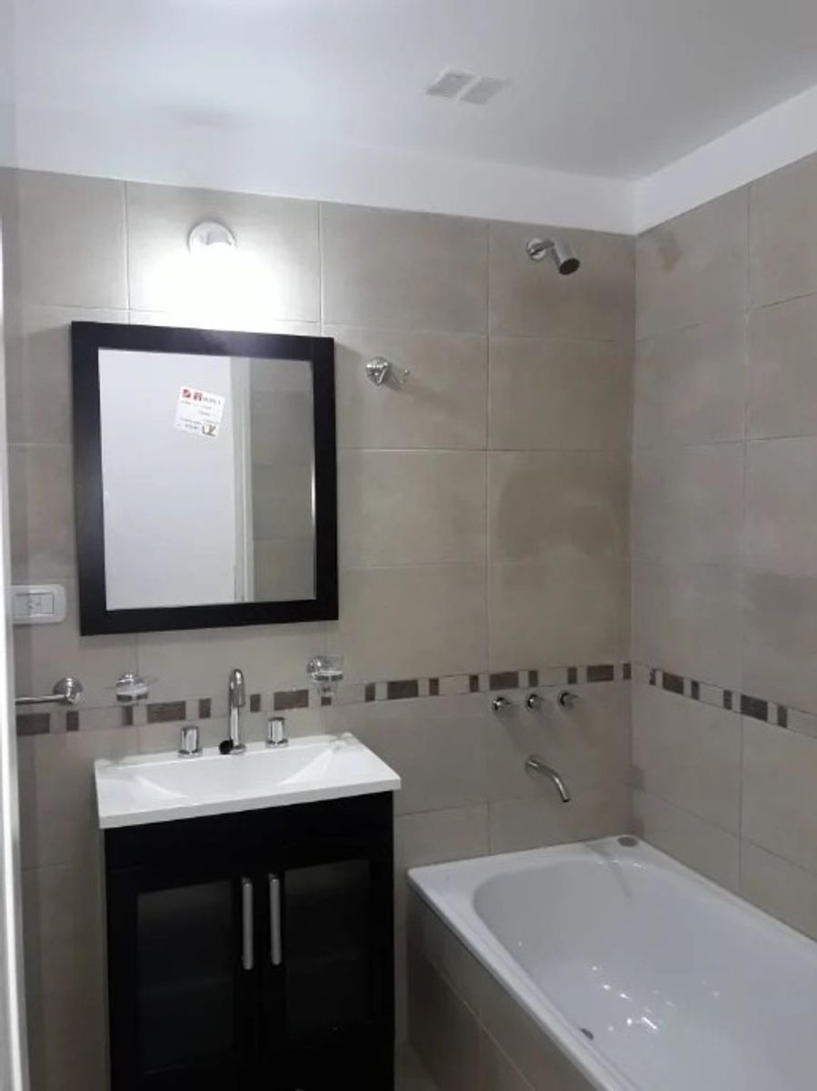 Yatay 623 · Morón — foto 4