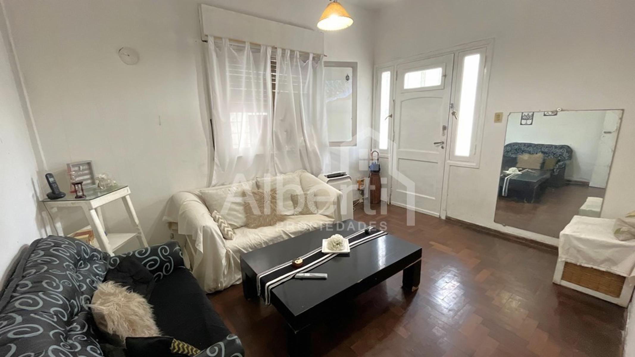 Int. Cayo Eliseo Goria 1783 · Morón — foto 3