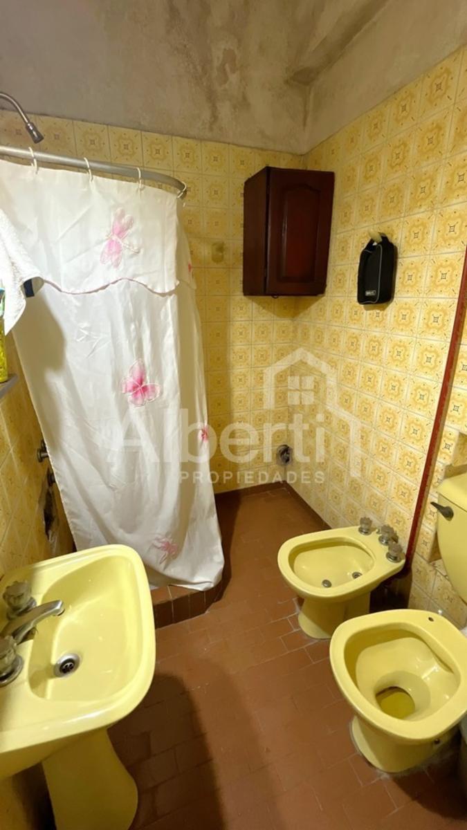 Int. Cayo Eliseo Goria 1783 · Morón — foto 8
