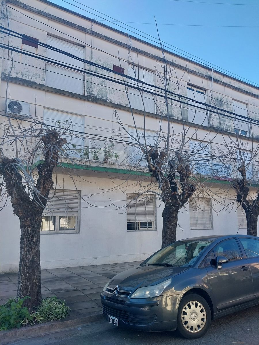 Castelar Centro 4 ambientes amplios, viví con espacio