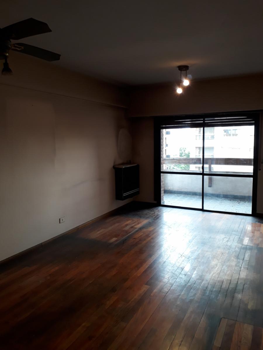 Venta de departamento en las lomitas