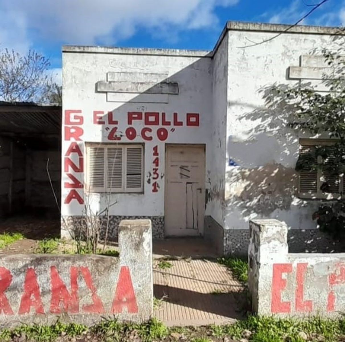 VENTA DE CASA TRES AMB A REFACCIONAR.
