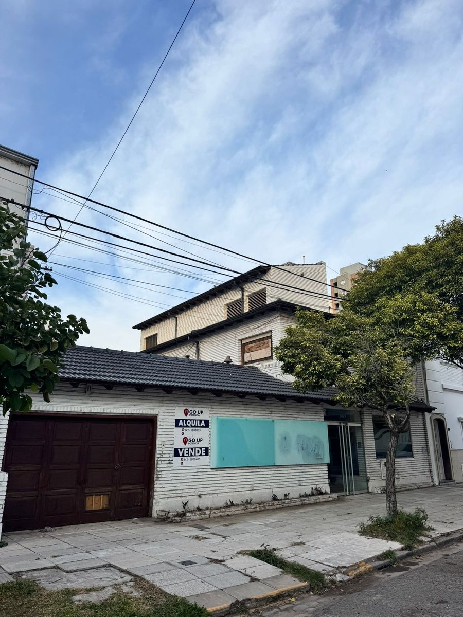 Hipolito Irigoyen 3049 · La Capital — foto 4