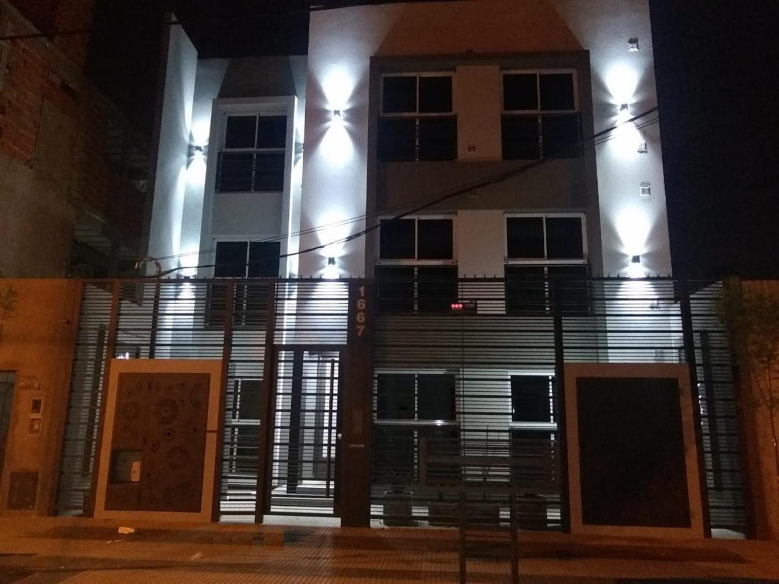 Zapiola 1700 · La Matanza — foto 11