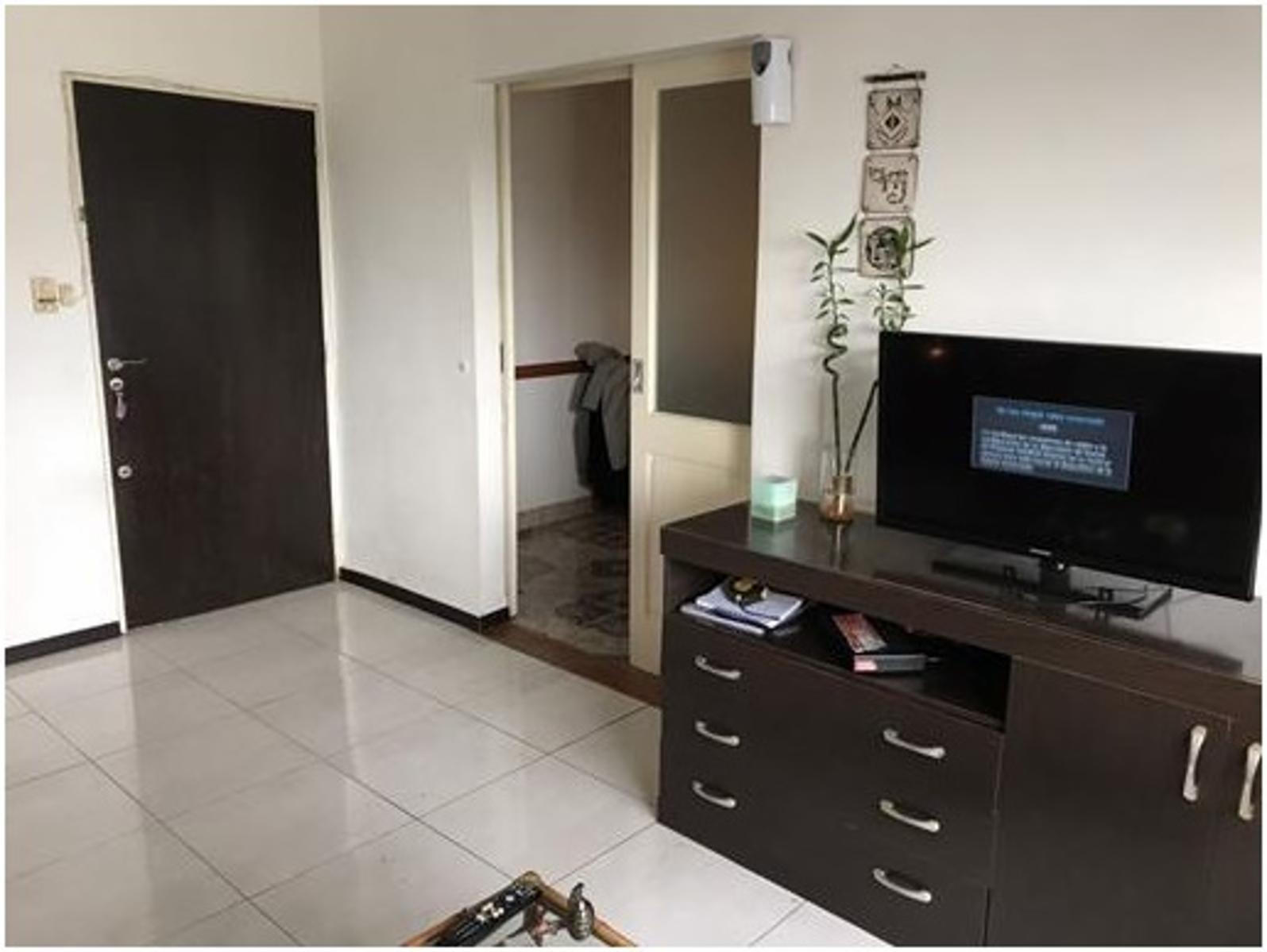 Claudio Rosales 700 · Morón — foto 12