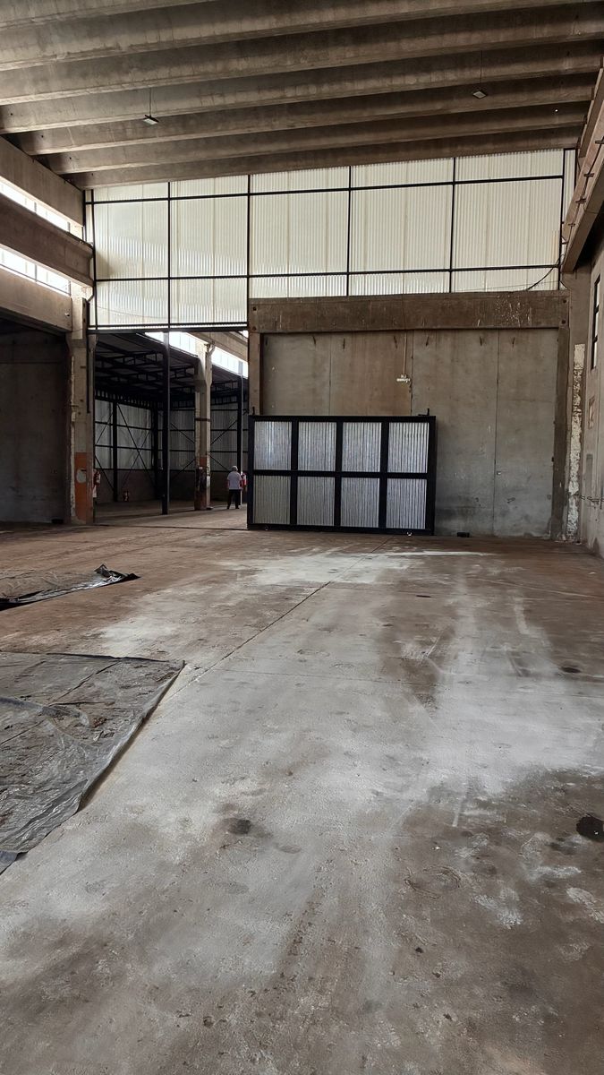 EN ALQUILER GALPON DE 2500 m2 CUBIERTOS EN LOS AGUIRRES · Capital — foto 4