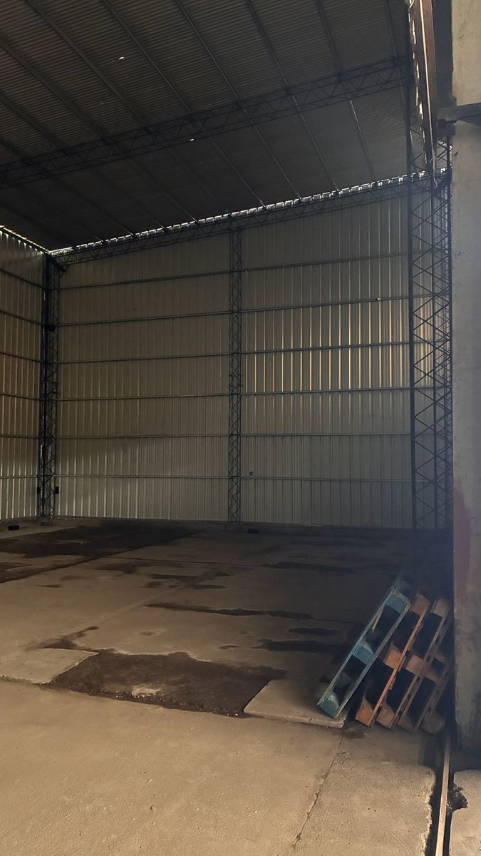 EN ALQUILER GALPON DE 2500 m2 CUBIERTOS EN LOS AGUIRRES · Capital — foto 6