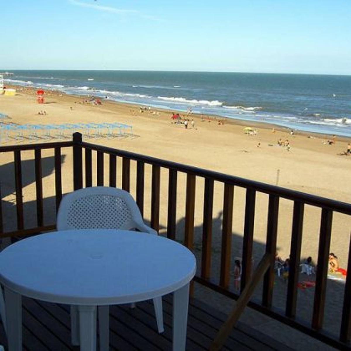 Costanera Alte. Brown 100 · Pinamar — foto 3