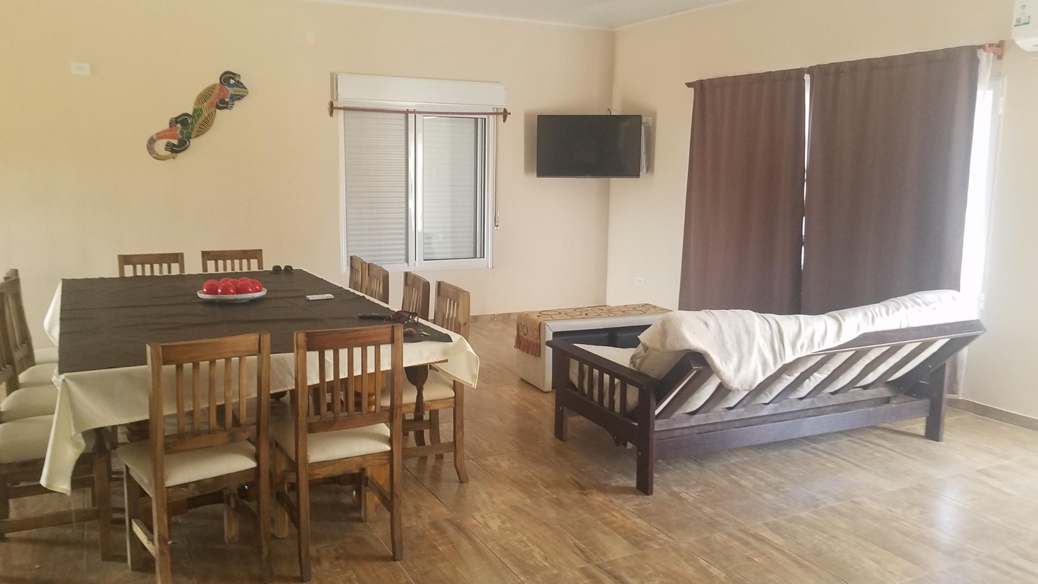 Gran casa en Barrio Las Lomas