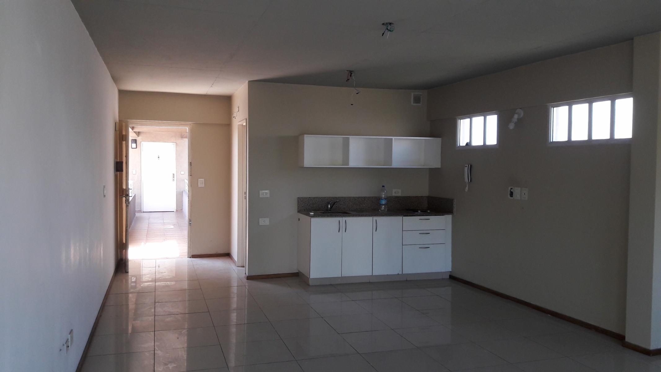DEPARTAMENTO 2 AMBIENTES - IDEAL INVERSOR- ALQUILADO- HAEDO A UNA CUADRA DE LA ESTACIÓN