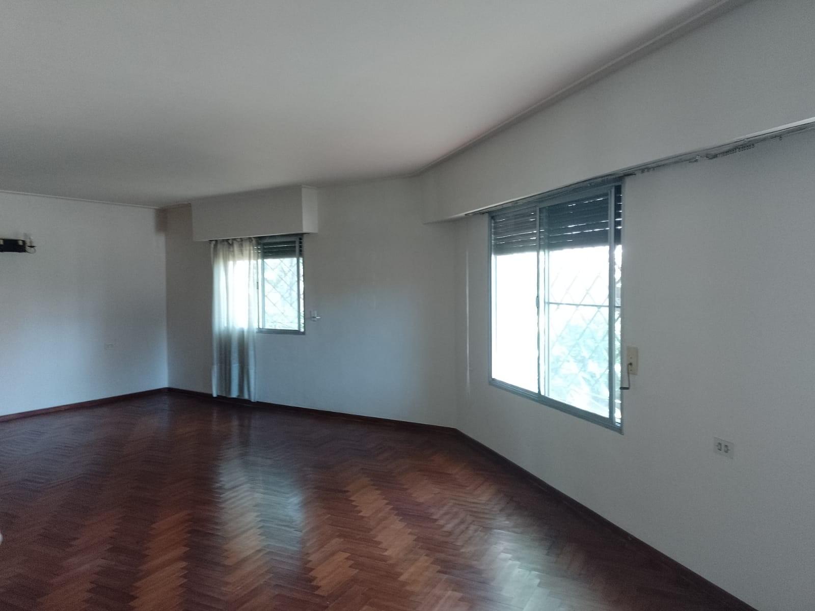 Cecilia Borja 191 · Almirante Brown — foto 3