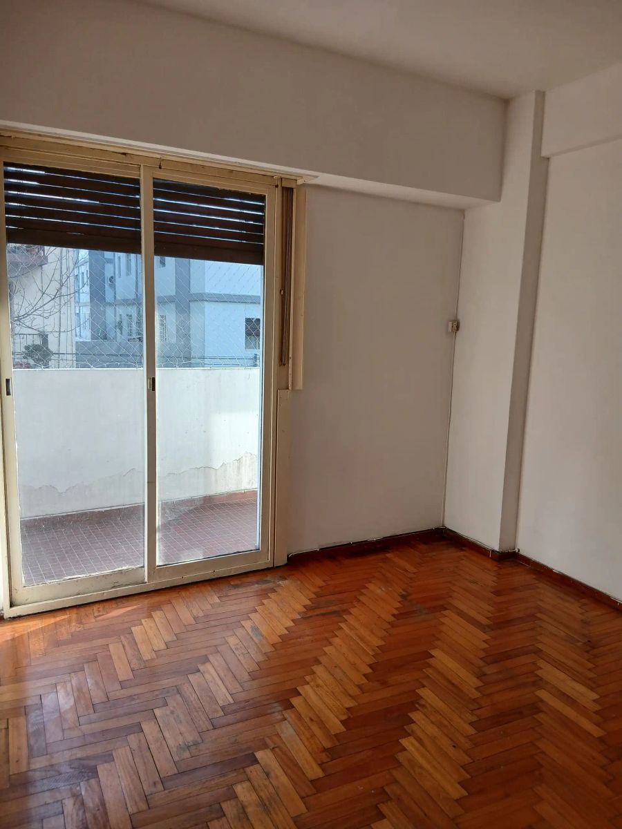 MERCEDES 255 · Floresta — foto 8