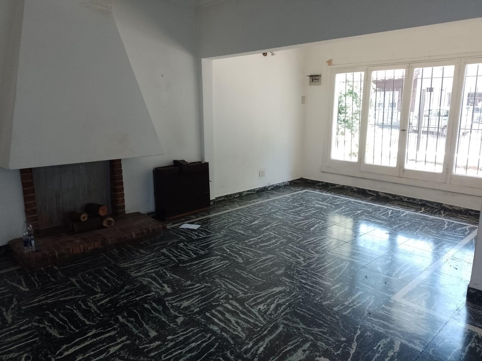 Castelli 901 · Almirante Brown — foto 5