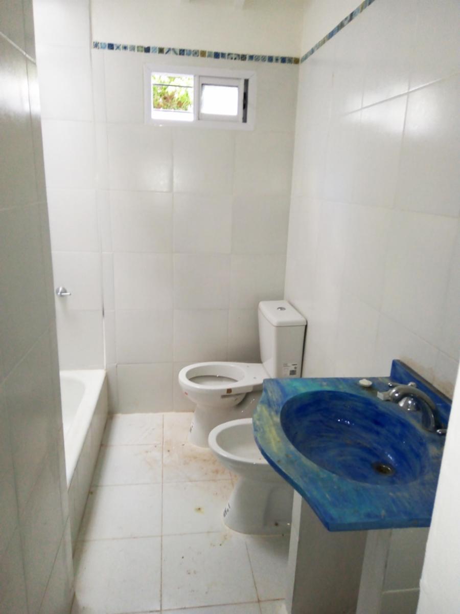 Luis Antonio Berutti 600 · Morón — foto 5