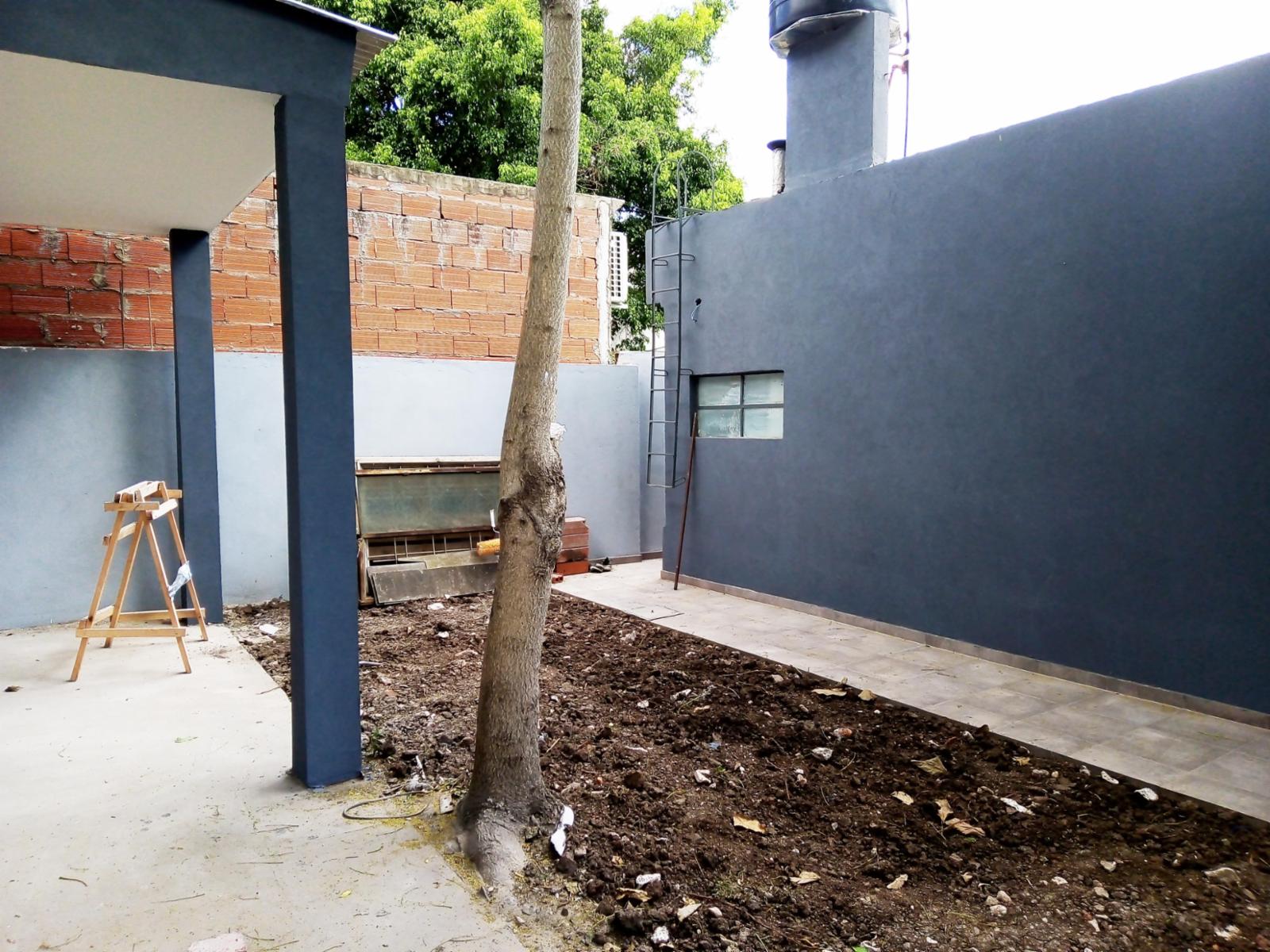 Luis Antonio Berutti 600 · Morón — foto 6
