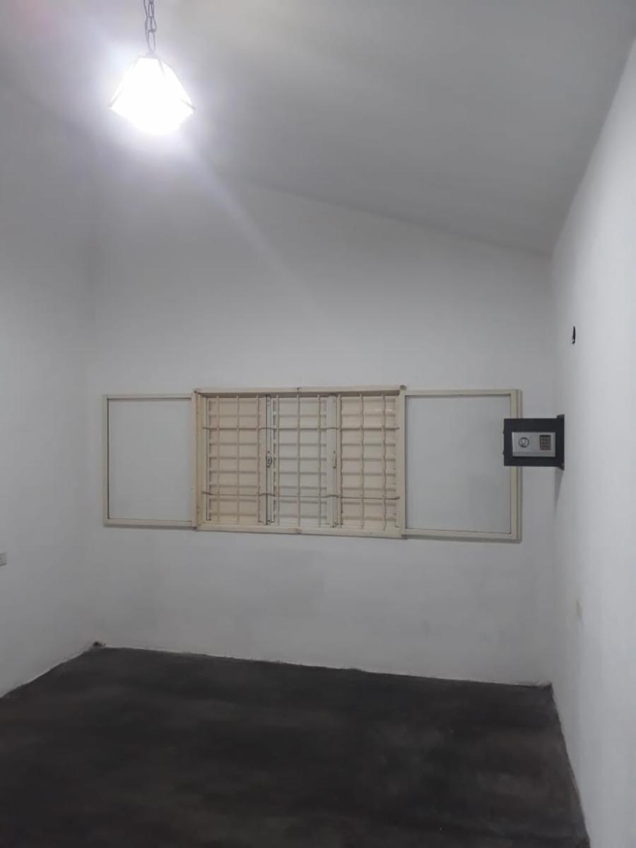 Av Fermin Romreo 200 · Junín — foto 6
