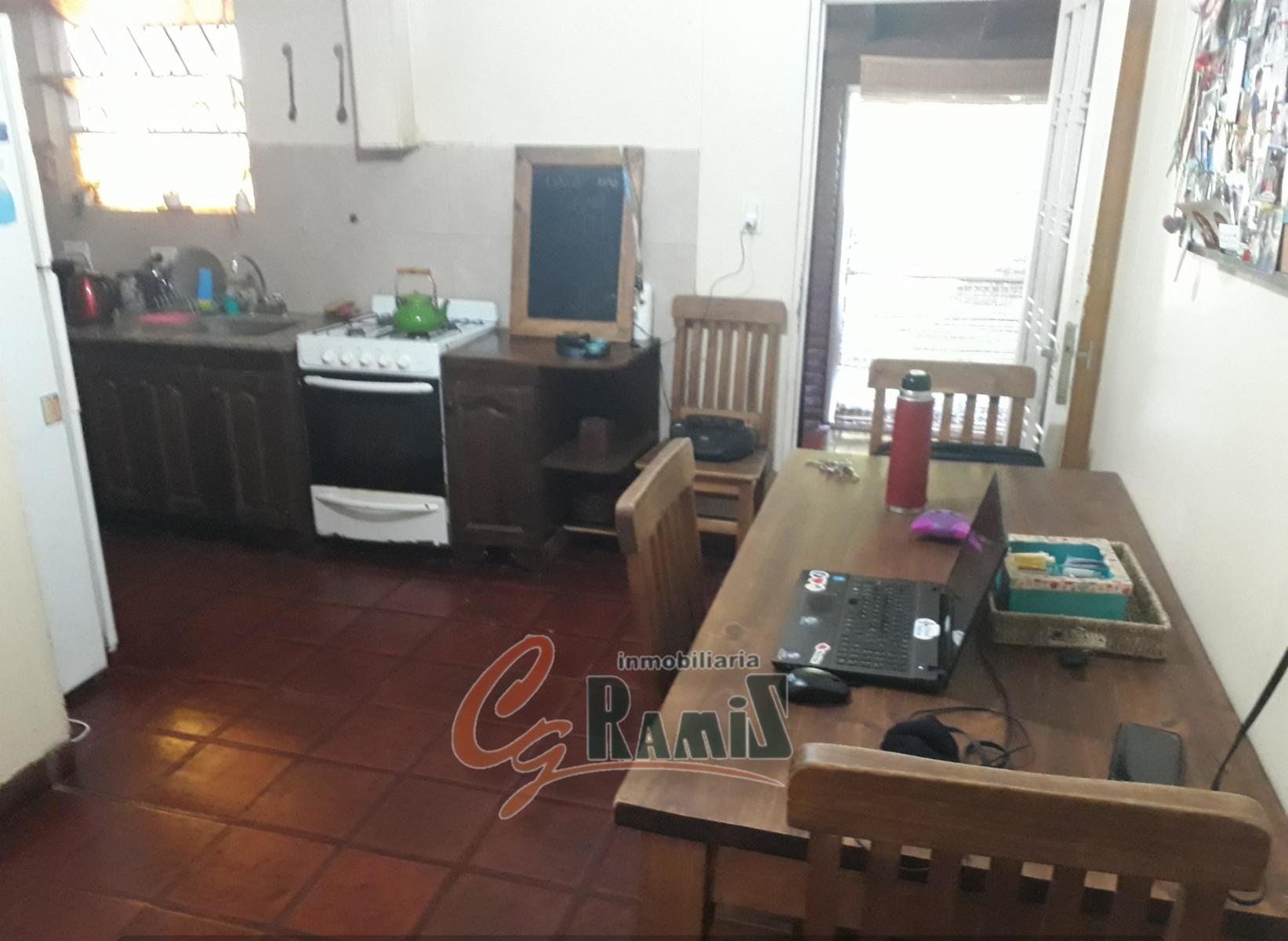 Los Tobas 247 · Ituzaingó — foto 3