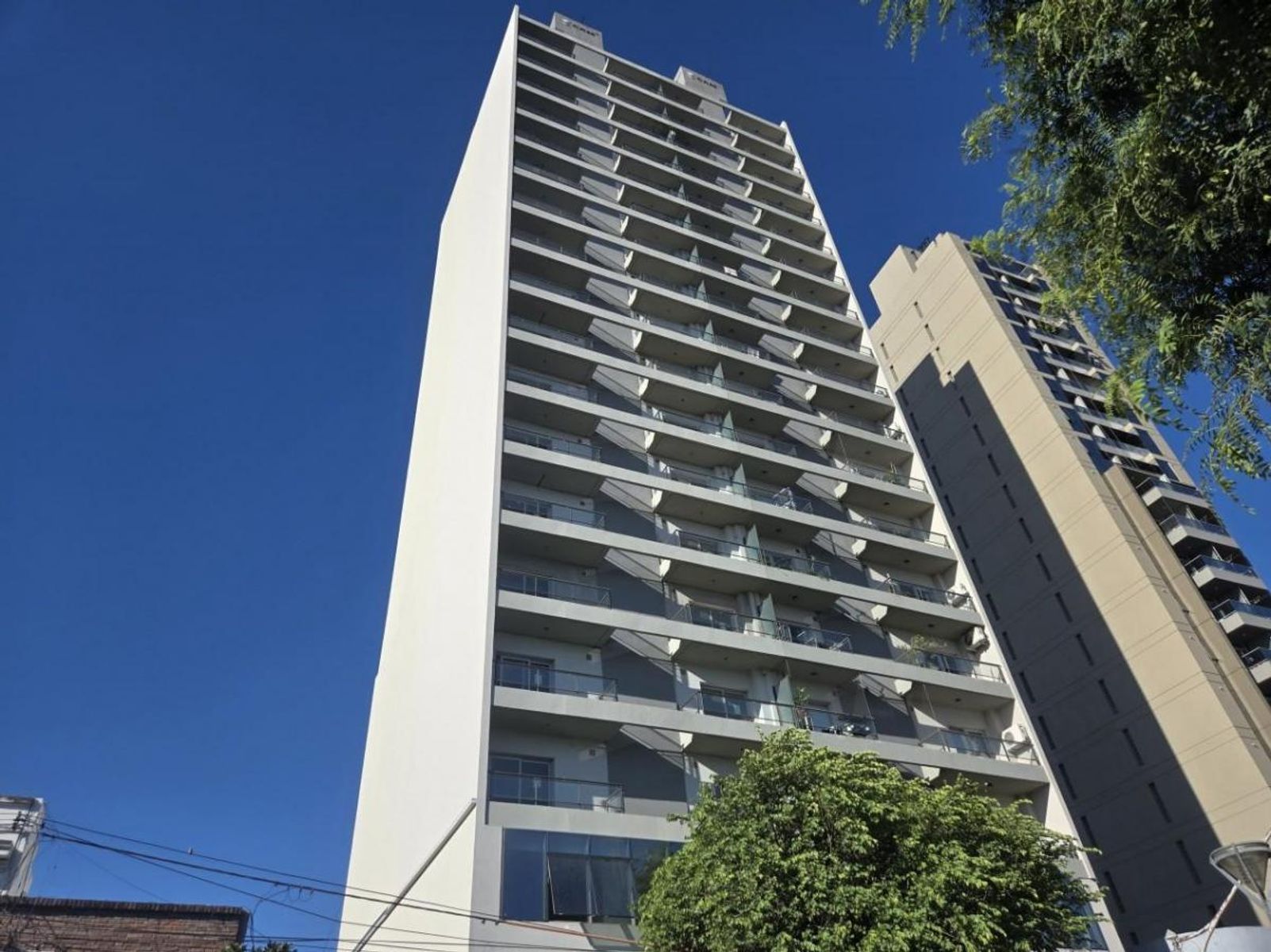 Venta Departamento 1 dormitorio- Torre Ischia sobre Bv Pellegrini