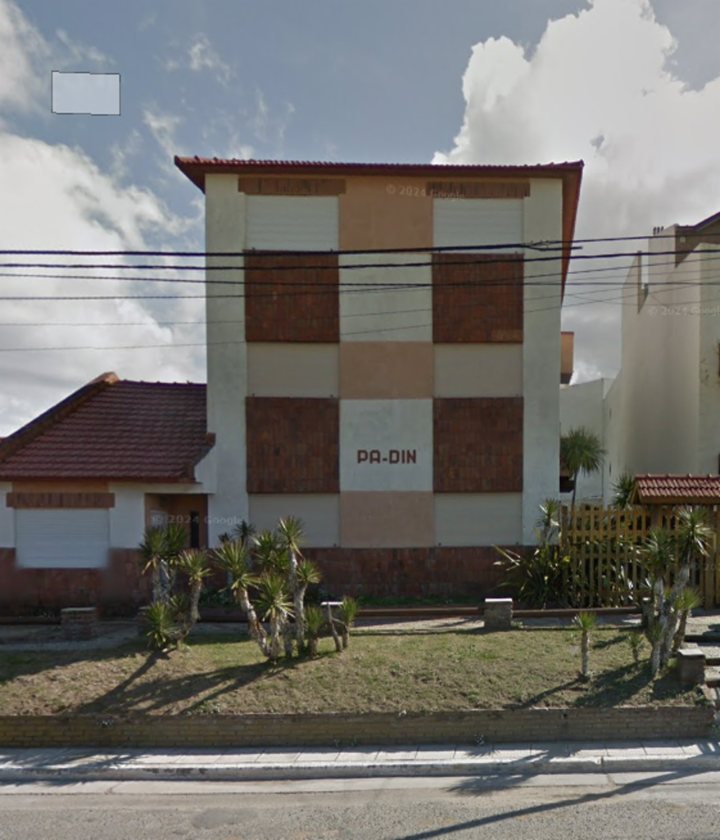 EDIFICIO DE 13 UNIDADES 3 AMBIENTES + 1 DUPLEX. MAR DE AJÓ