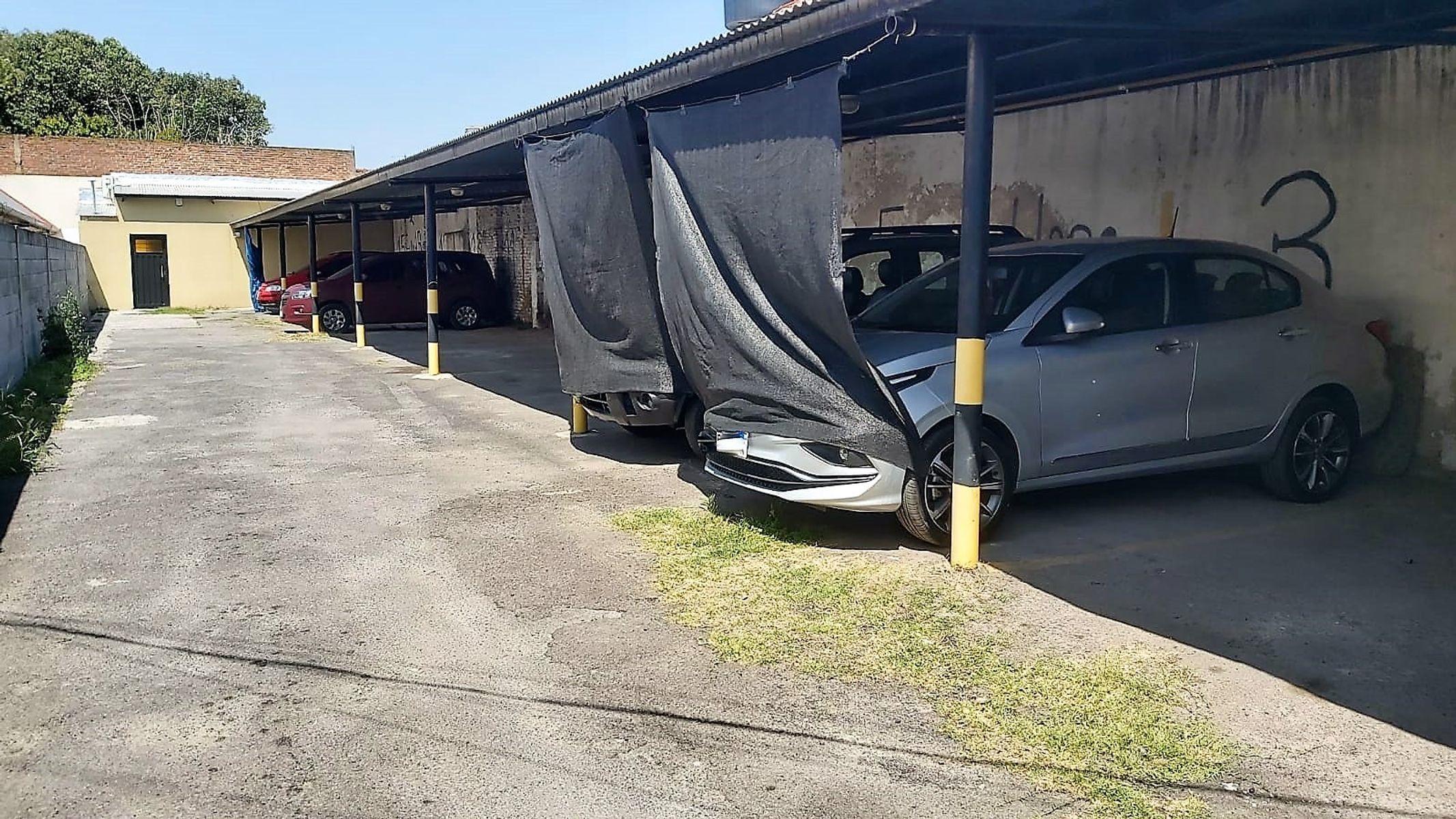 Alvarez Thomas 2862 · Lanús — foto 3