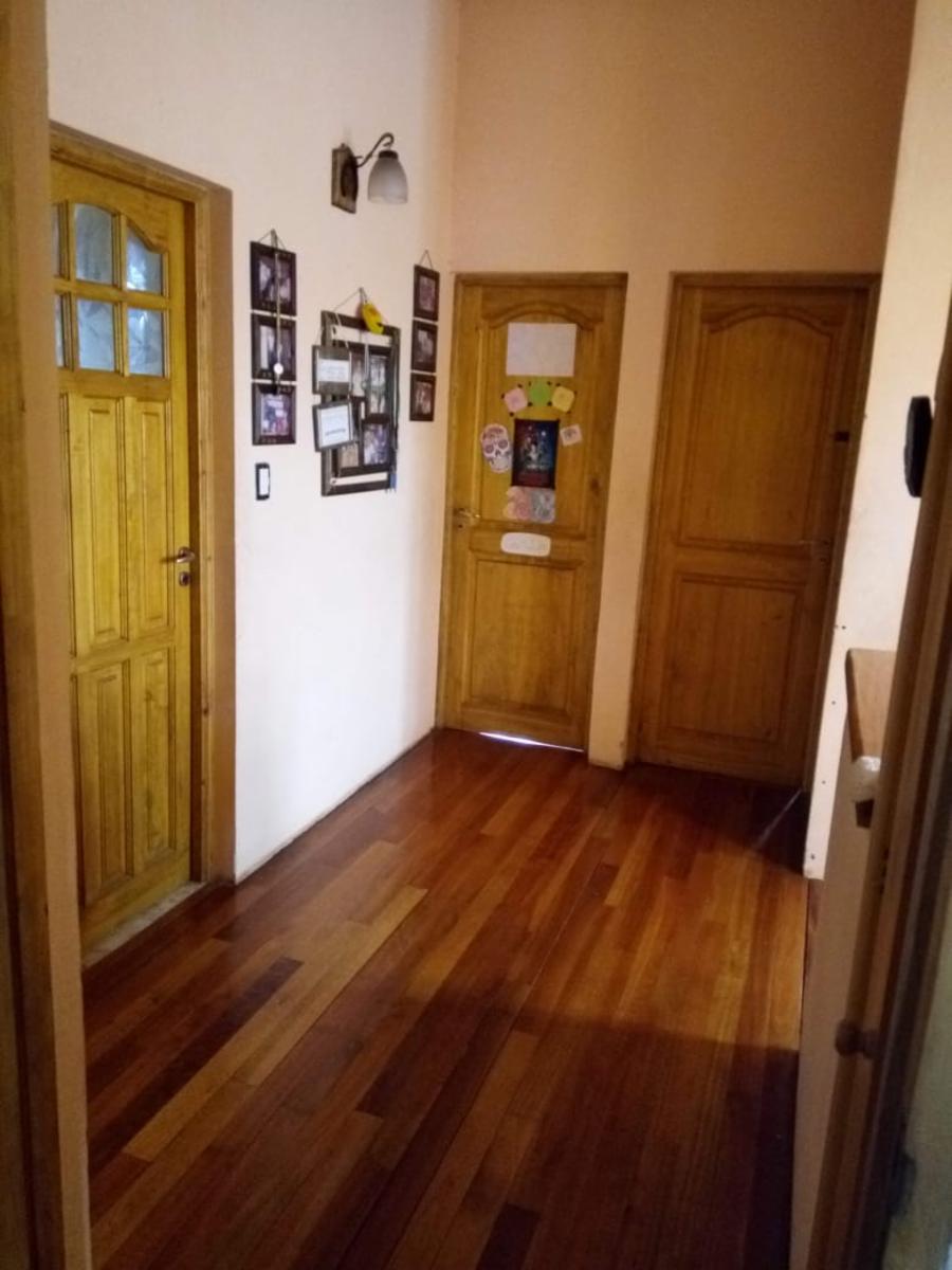 EXCELENTE CASA  6 AMBIENTES -  ITUZAINGO NORTE